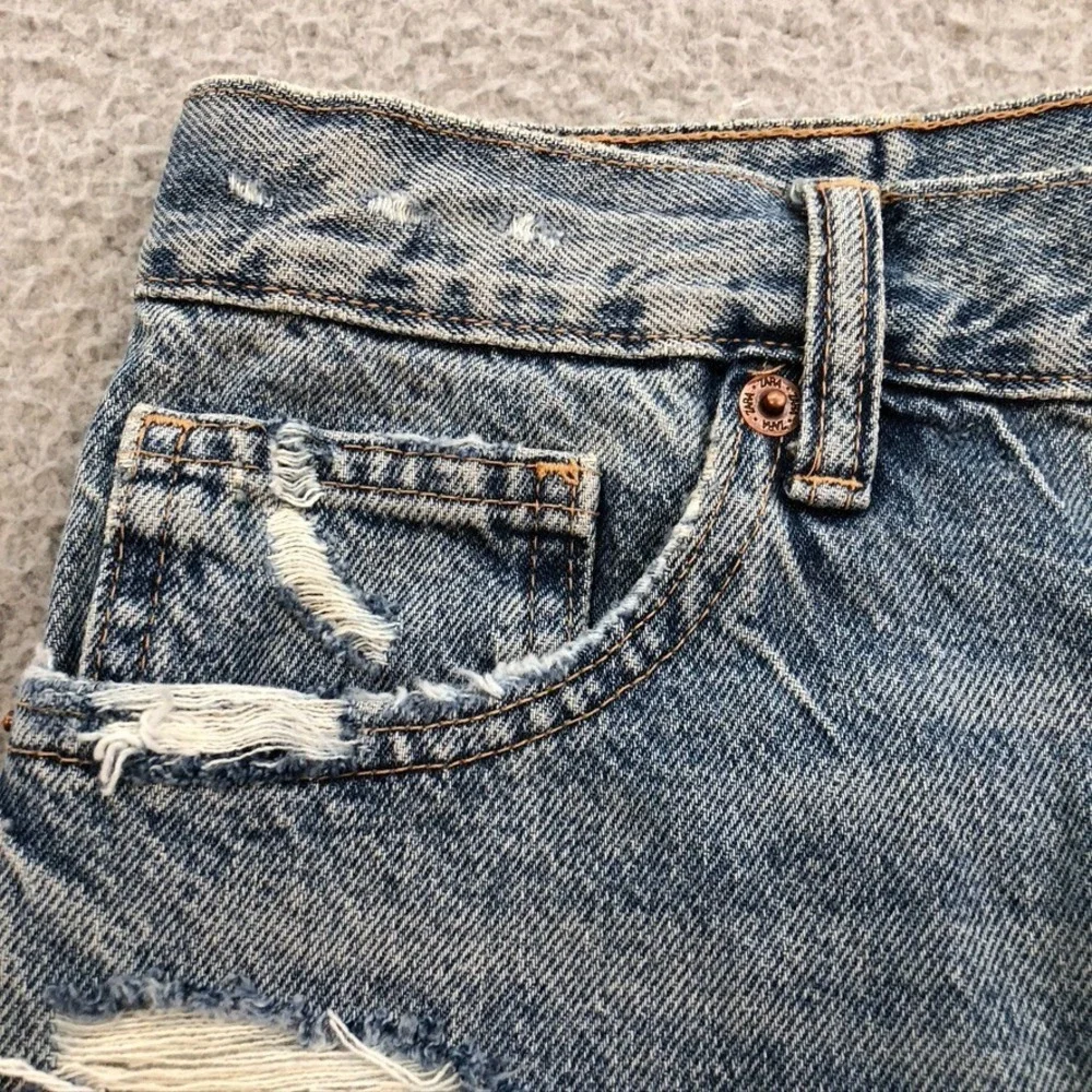 Zara Distressed Cut Off Jean Shorts Womens 38 6 Blue Denim Festival Ripped Beach